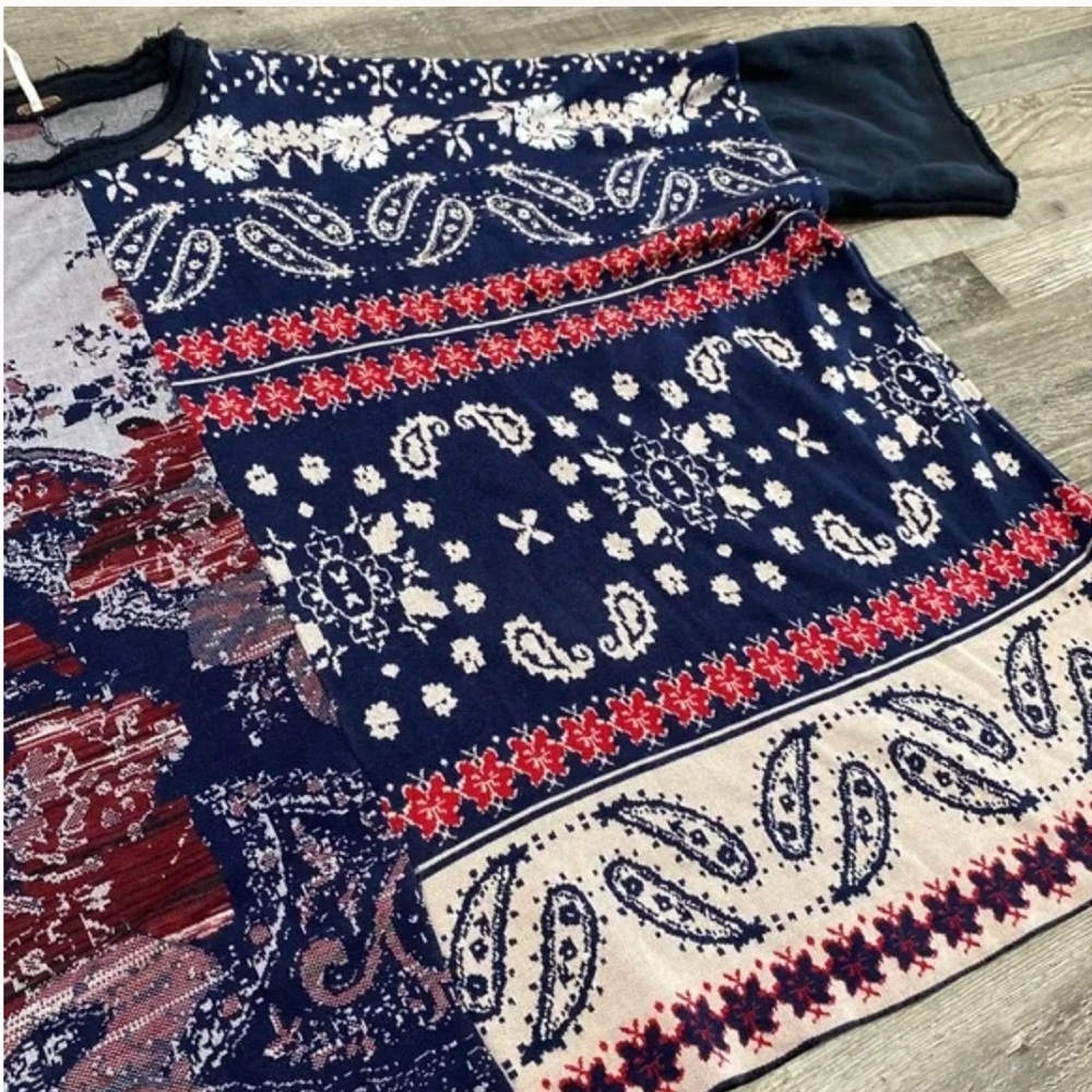 Free People Bandana Print Xs-S oversized poncho sweater - Picture 4 of 6